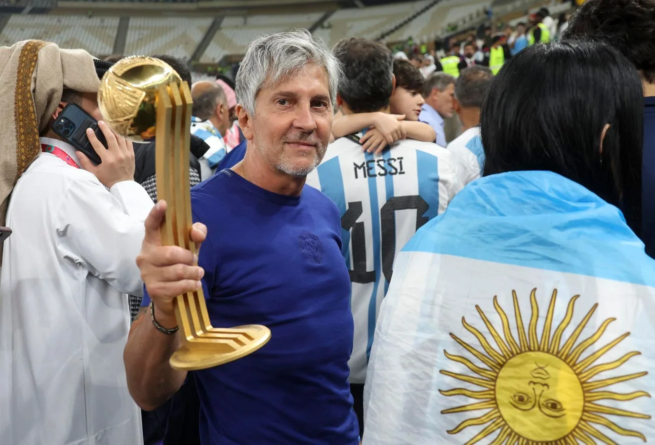 Jorge Messi: Lionel Messi's father dies aged 68 after long illness