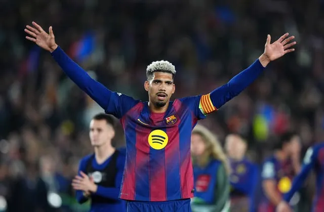 Ronald Araujo looks set to boost Liverpool’s defensive options