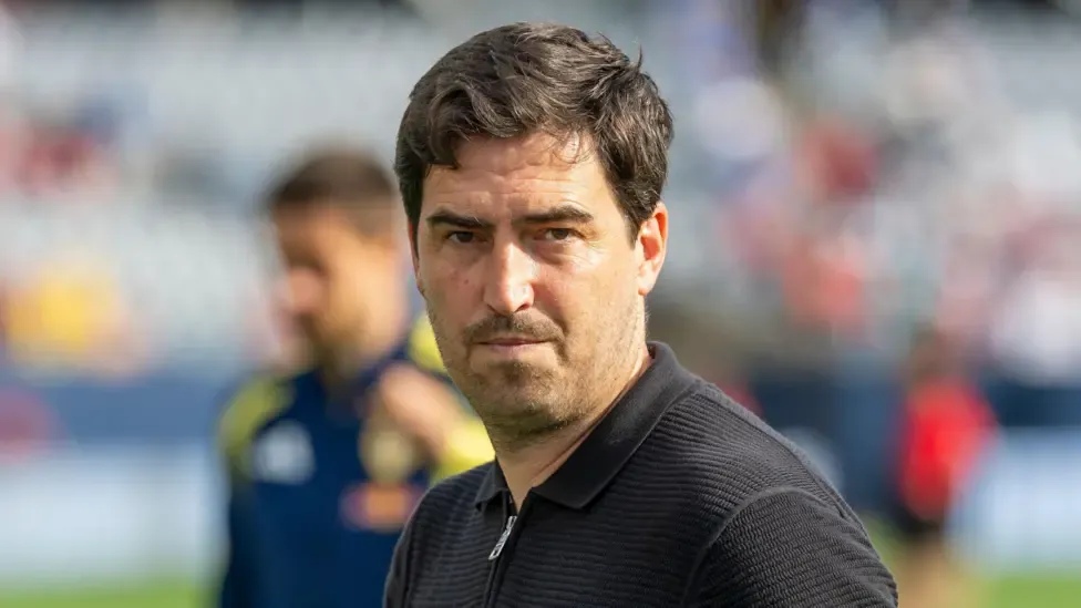 Liverpool manager Andoni Iraola looks on during a training session